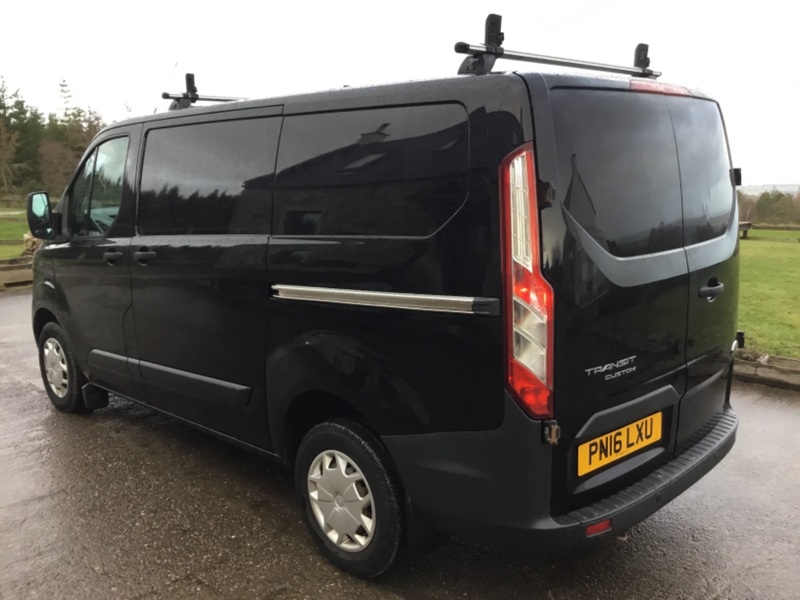 View FORD TRANSIT CUSTOM 2.2ltr TDCi TREND L1 H1 SWB 270 PANEL VAN 125ps