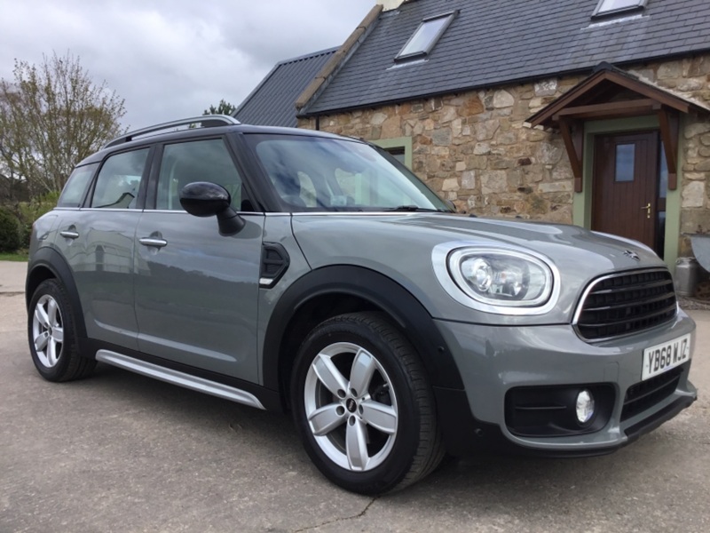 View MINI COUNTRYMAN 1.5ltr COOPER CLASSIC AUTO 5 DOOR HATCHBACK 134ps