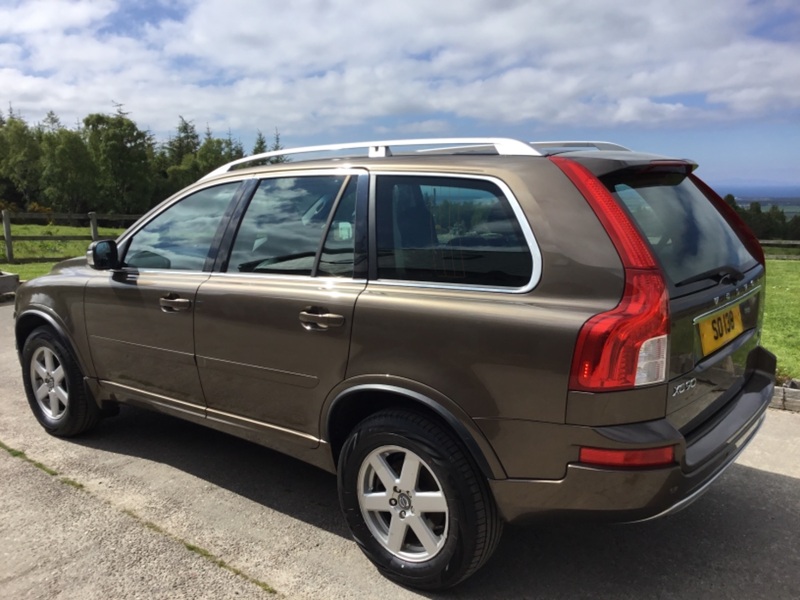 View VOLVO XC90 2.4ltr D5 ES AUTO AWD ESTATE 7 SEATS 200ps