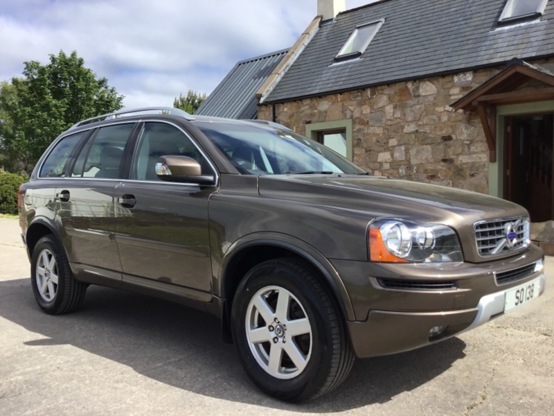 View VOLVO XC90 2.4ltr D5 ES AUTO AWD ESTATE 7 SEATS 200ps