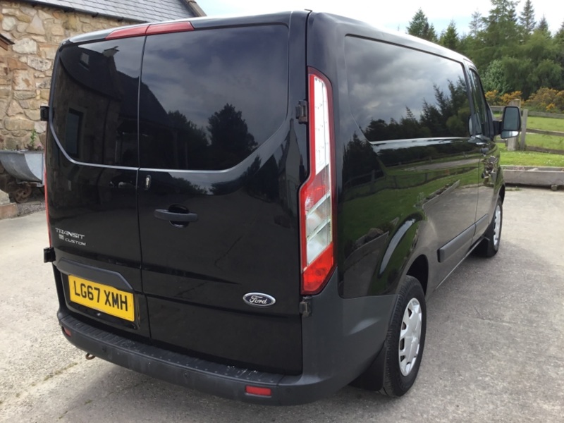 View FORD TRANSIT CUSTOM 2.0ltr TDCi 270 TREND L1 H1 SWB PANEL VAN 128ps