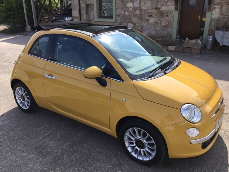 View FIAT 500 C 1.2ltr LOUNGE CONVERTIBLE