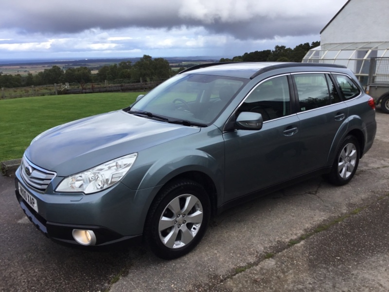 View SUBARU OUTBACK 2.5ltr i SE AUTO AWD ESTATE 165ps