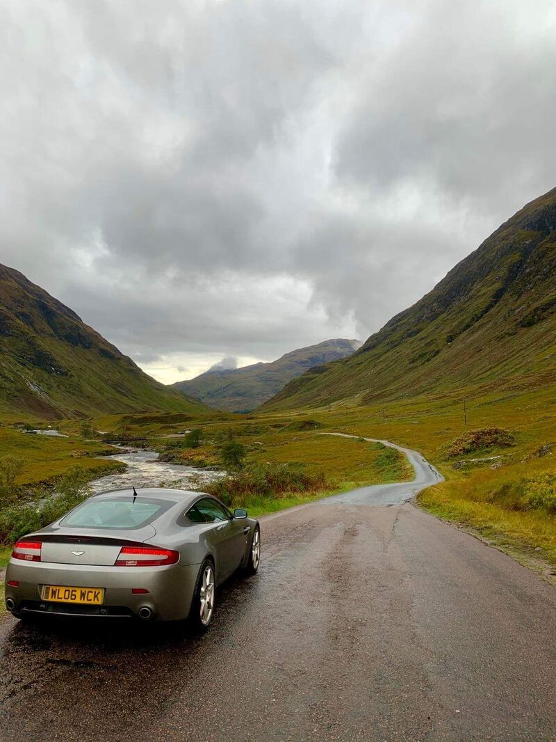 ASTON MARTIN VANTAGE