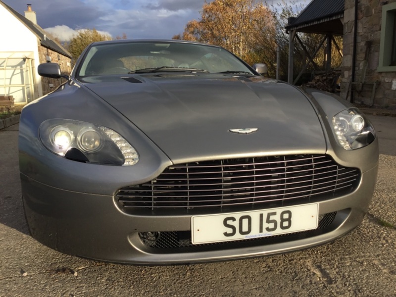 ASTON MARTIN VANTAGE