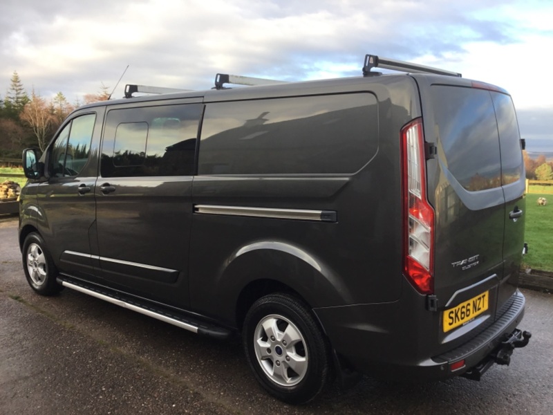 View FORD TRANSIT CUSTOM 2.0ltr TDCi 310 LWB LIMITED FACTORY DOUBLE CAB 6 SEATER DCIV KOMBI VAN 170ps