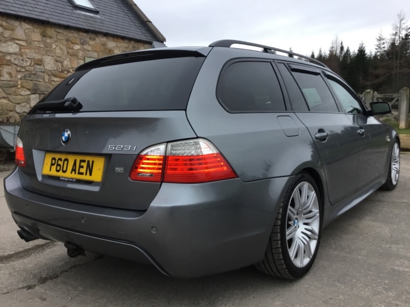 View BMW 5 SERIES 523i 2.5ltr PETROL AUTO M SPORT TOURING ESTATE EURO 4 188ps