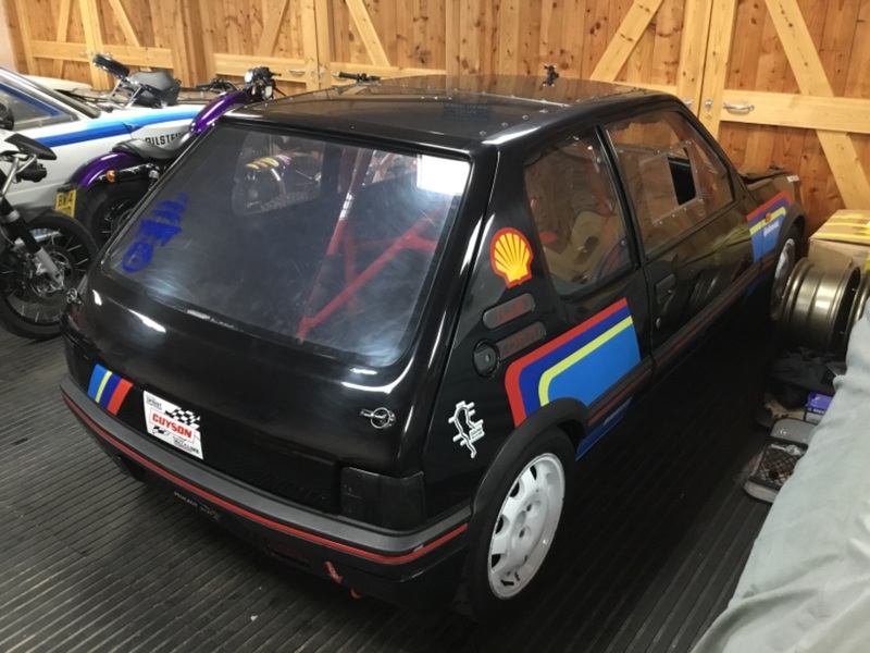 PEUGEOT 205