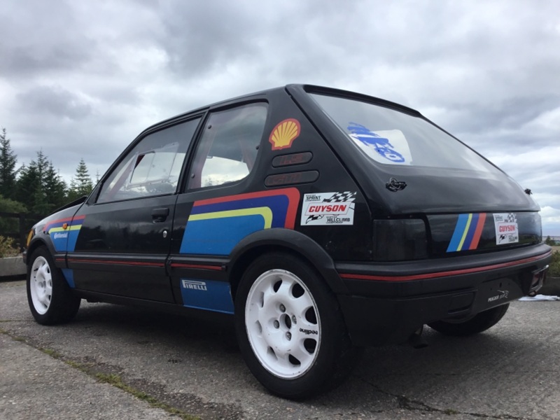 PEUGEOT 205