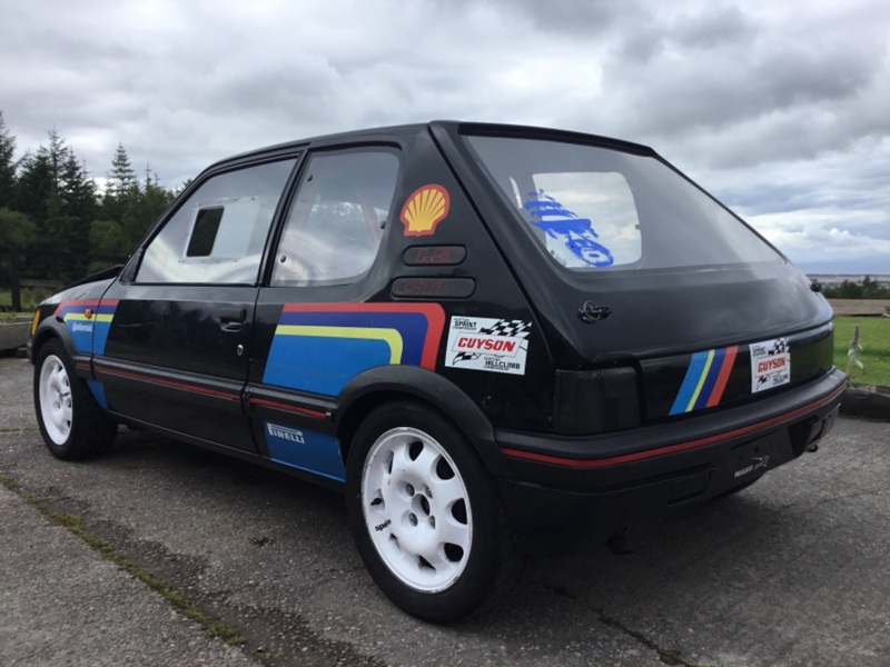 PEUGEOT 205